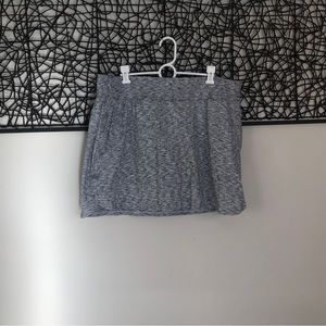Tek Gear Heathered Black Mid Rise Skort